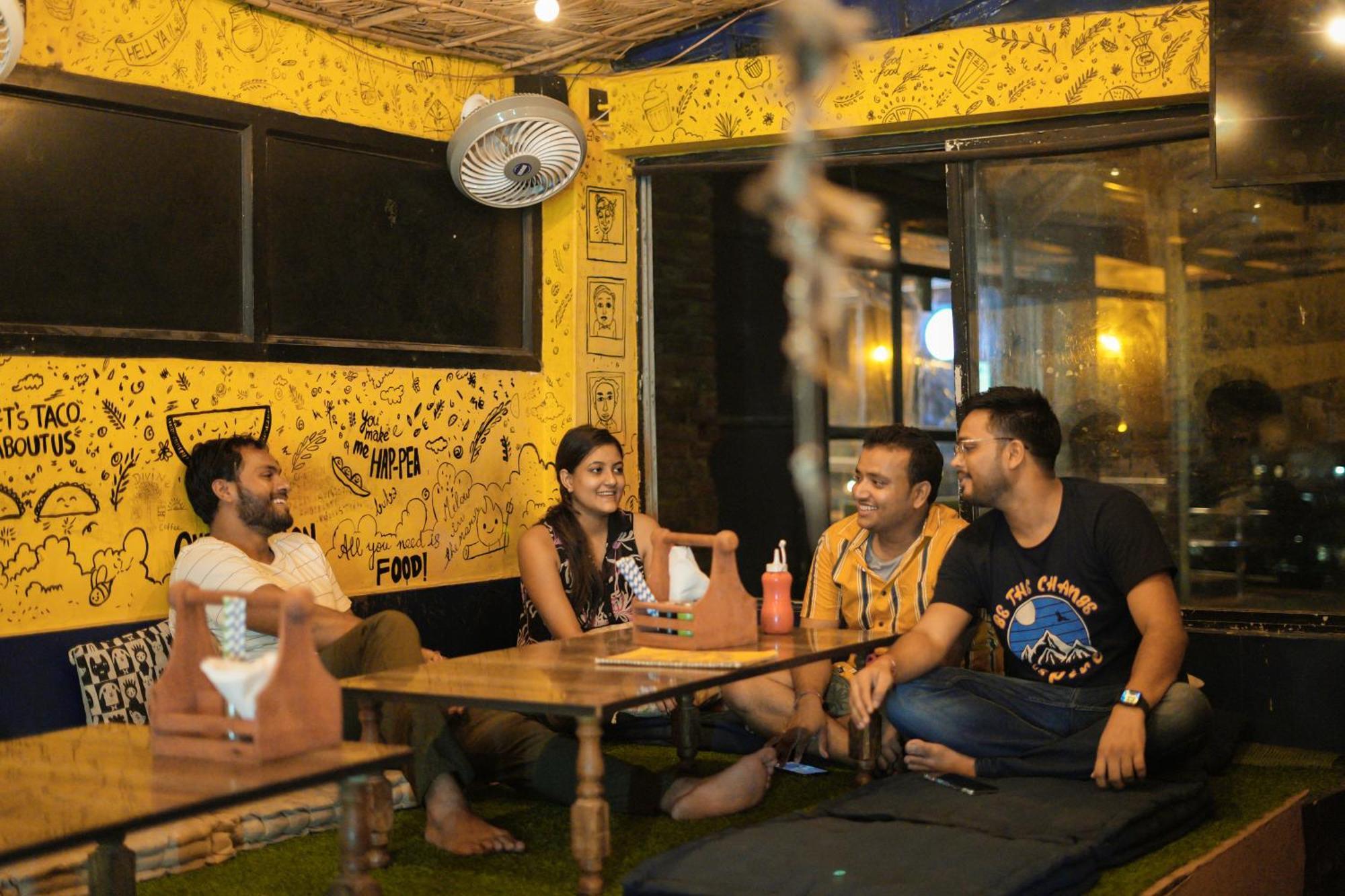 Shalom Backpackers Rishikesh Hostel Buitenkant foto