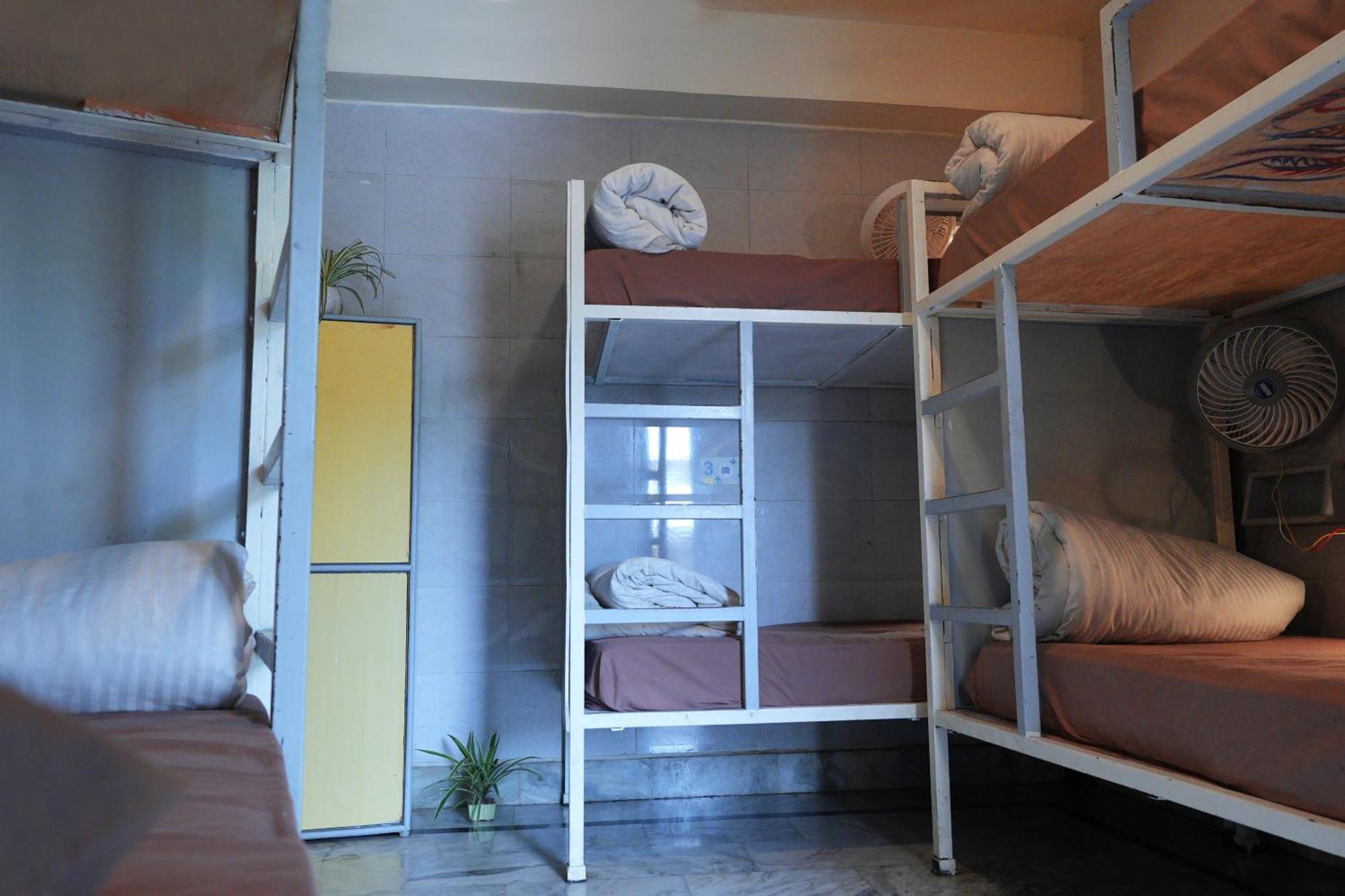 Shalom Backpackers Rishikesh Hostel Buitenkant foto