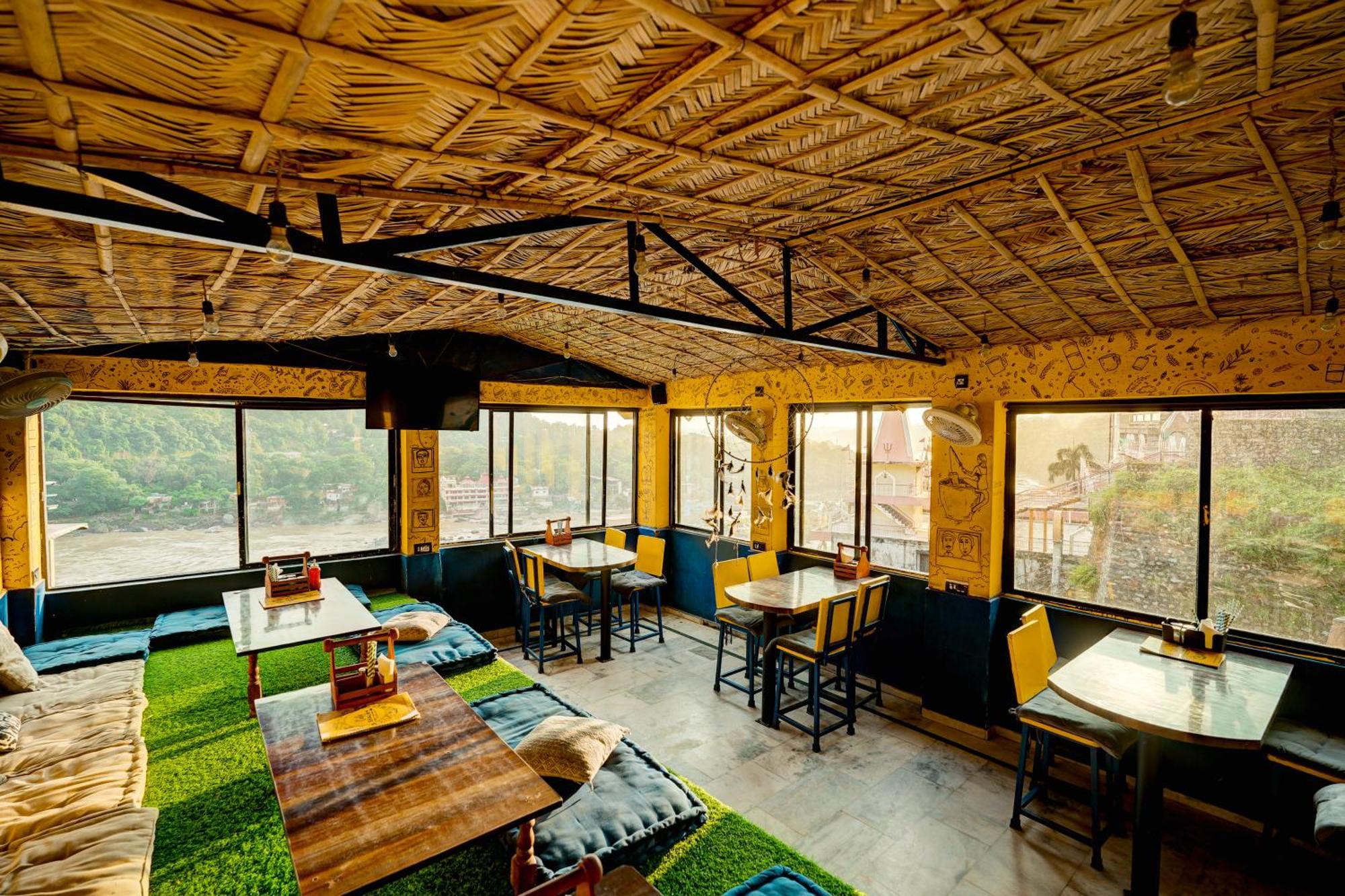 Shalom Backpackers Rishikesh Hostel Buitenkant foto
