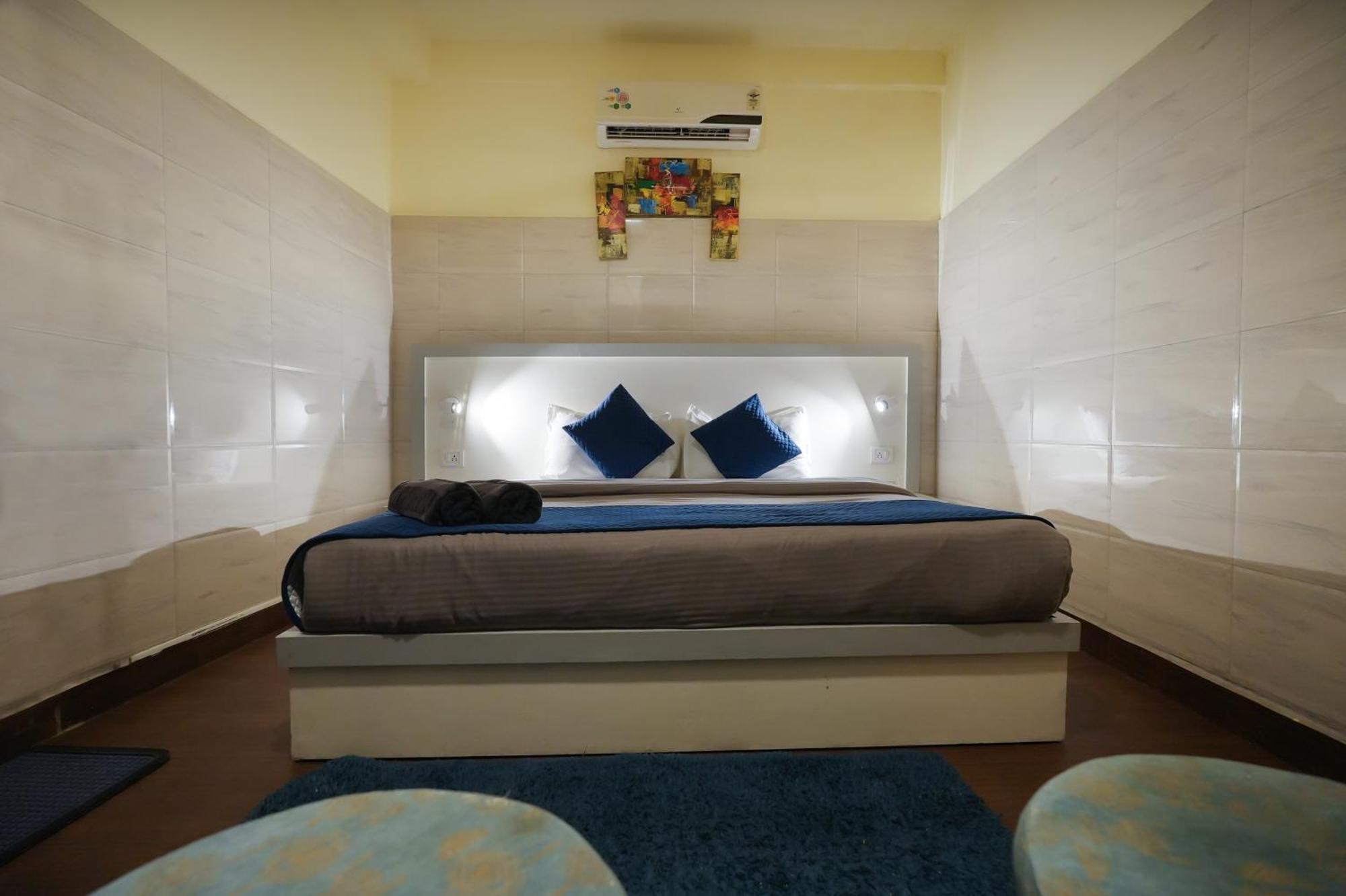 Shalom Backpackers Rishikesh Hostel Buitenkant foto